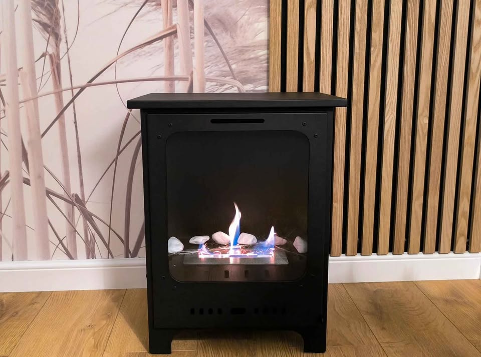 Koza Freestanding Biofireplace – Black Matte with Glass – zdjęcie 4