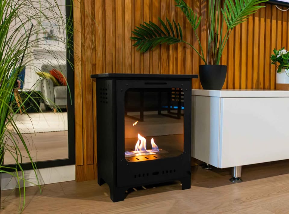 Koza Freestanding Biofireplace – Black Matte with Glass
