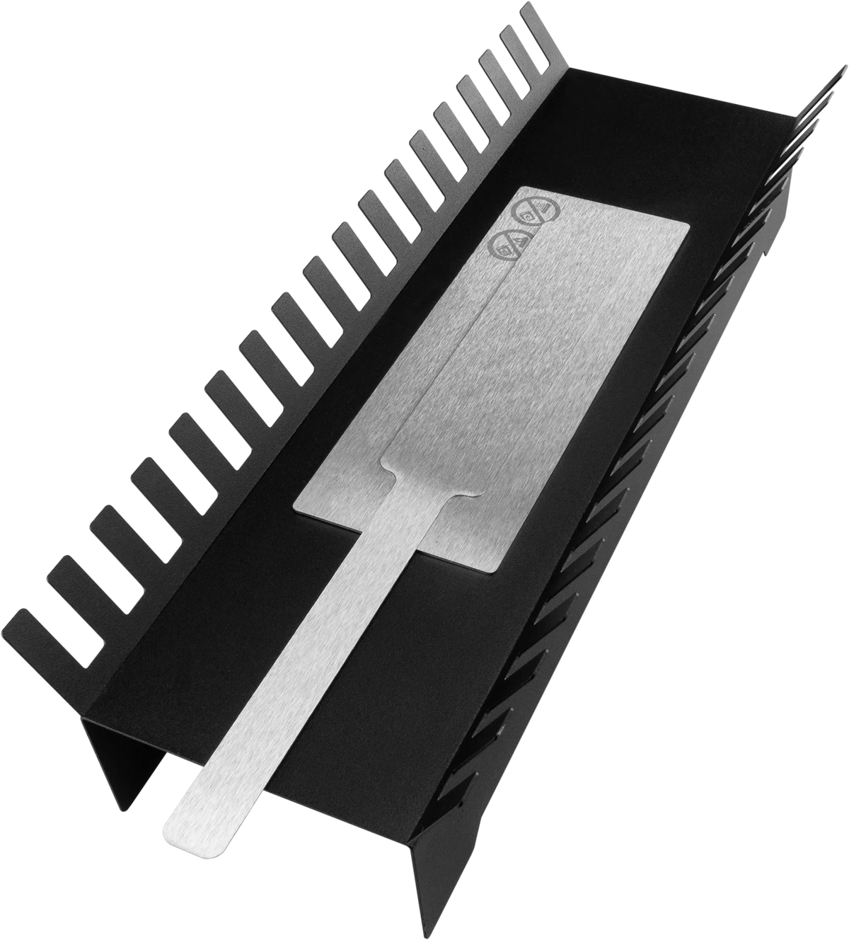 FENIKS fireplace insert with a stainless steel flame snuffer covering the burner opening
